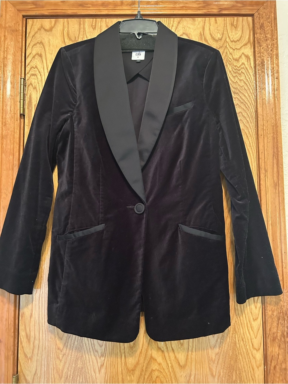 cabi - Gala Jacket - Size M - Stylist Sample - NWOT - Former cabi Stylist